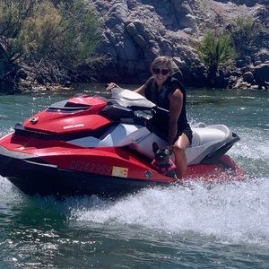 Meet your Posher, Brittany